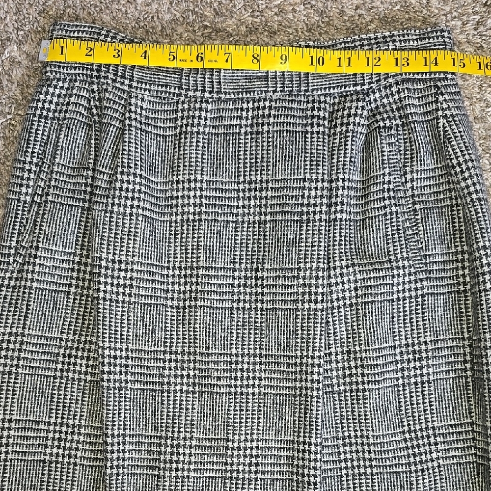 Vintage Black and Cream Knee-Length Pleated Pencil Skirt Made In Italy - Picture 3 of 7